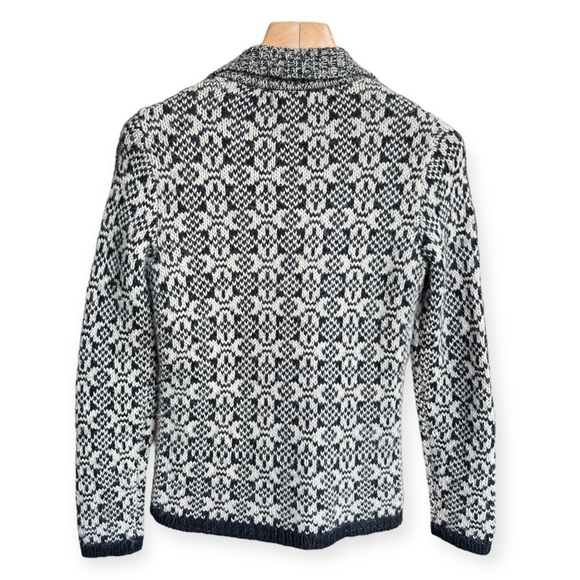 Banana Republic Women’s Alpaca Wool Blend Italian Yarn Button Front Sweater, XS - Picture 2 of 10